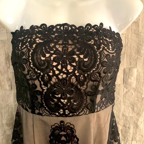 Lace strapless dress. Size small🟢 - Picture 2 of 11